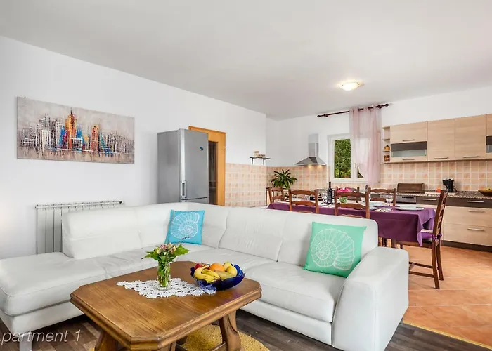 公寓 Rumac 奥帕提亚